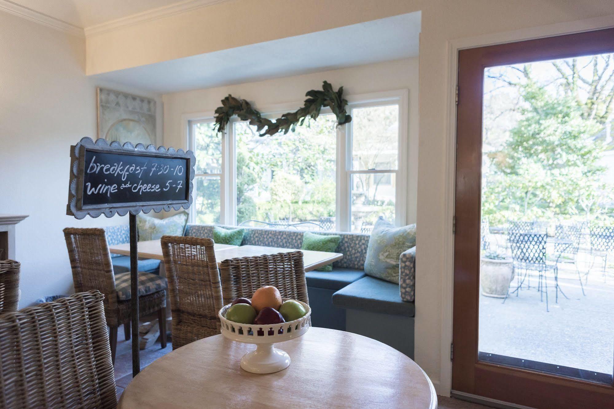 Cottage Grove Inn Калистога Екстериор снимка